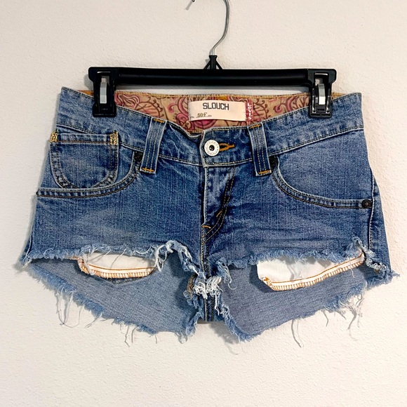 Levi's Pants - || LEVI’S 504 || DAISY DUKES || NWOT || JEAN SHORTS ||